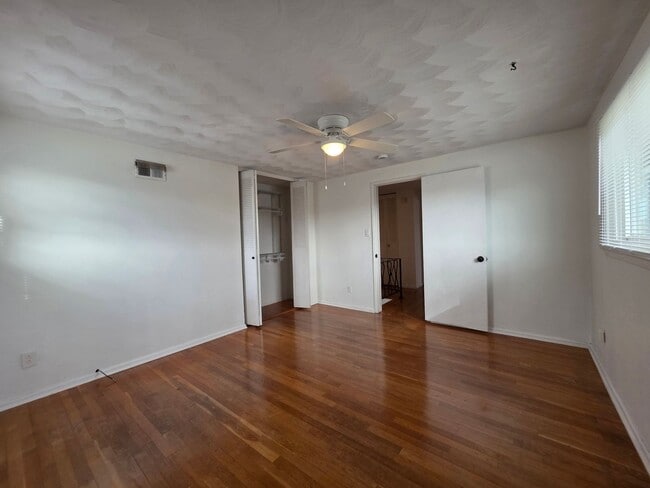 Building Photo - Carolanne Farms