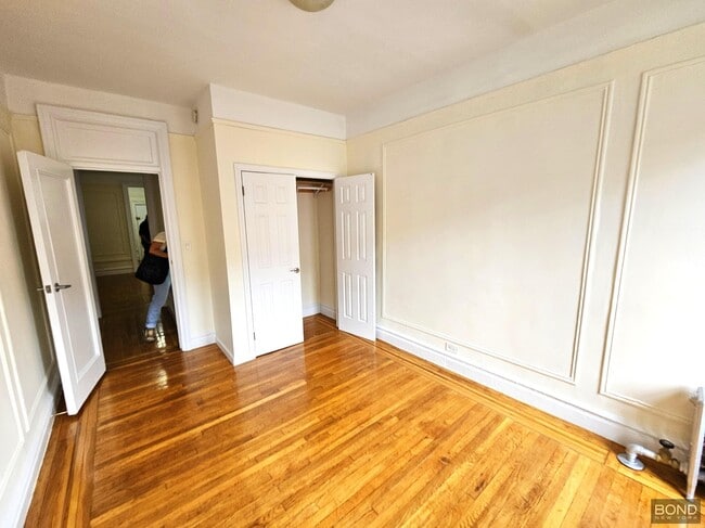 Building Photo - 605 W 170th St