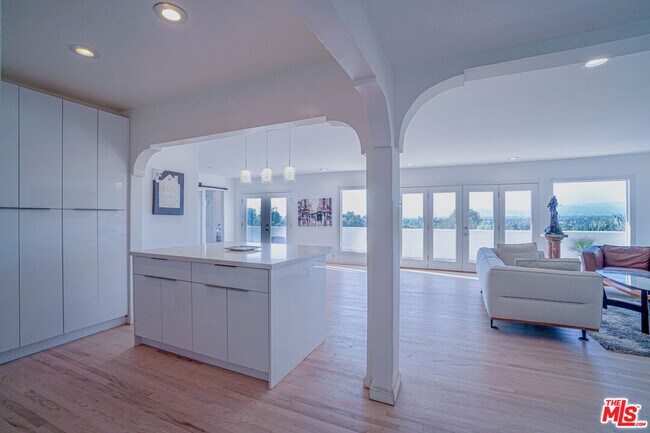 Building Photo - 4201 Don Diablo Dr