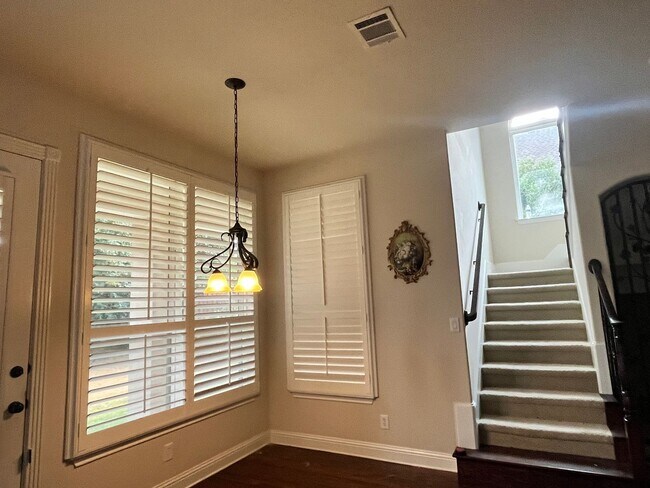 Building Photo - 13930 Willow Bend Dr