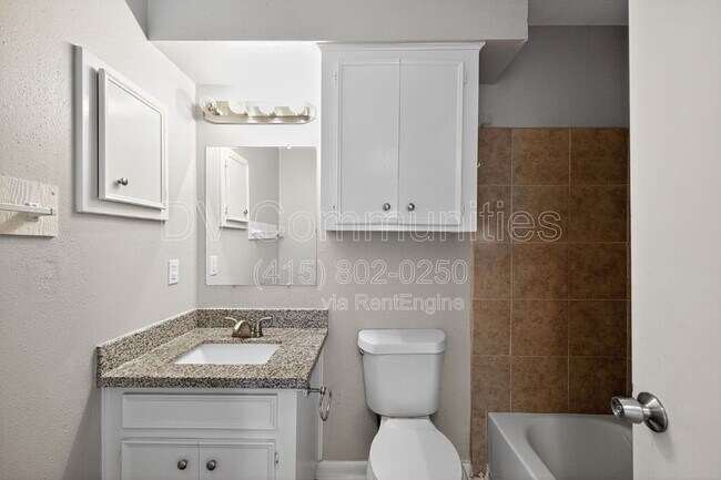 Building Photo - 7922 Coolgrove Dr