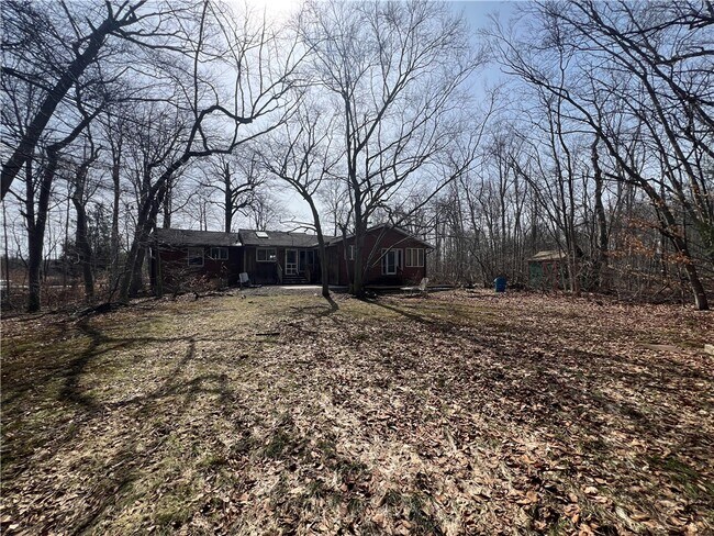 Building Photo - 340 Campbell Rd