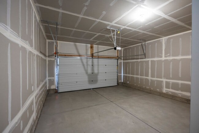Building Photo - 2526 N 3670 W