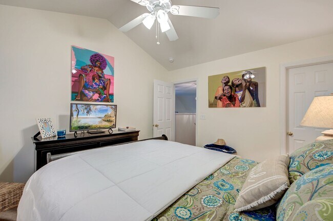 Building Photo - Easy Access to Everything North Charleston Has to Offer
