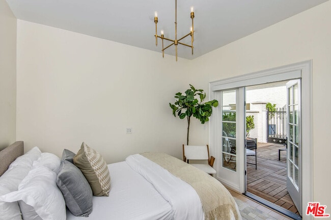 Building Photo - 15225 Palisades Village Ln