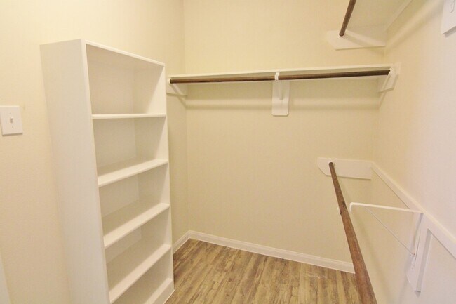 Building Photo - 13150 Ingram Gap Ln