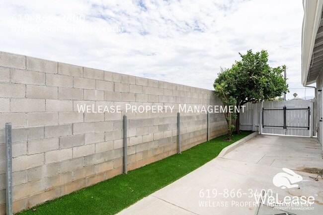 Building Photo - 1374 Peach Ave