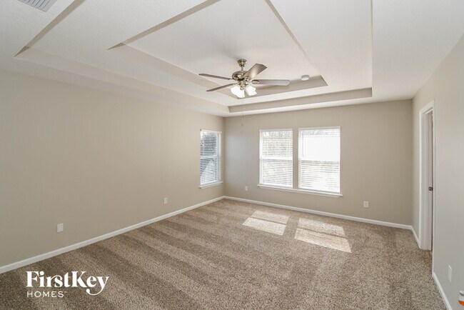 Building Photo - 207 Pine Arbor Cir