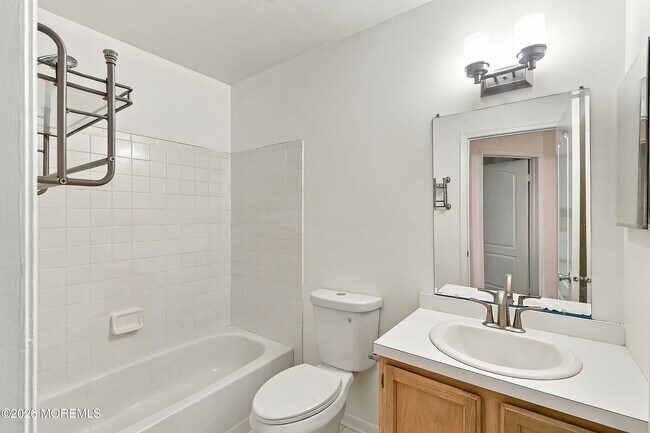 Building Photo - 707 Hatchery Ct