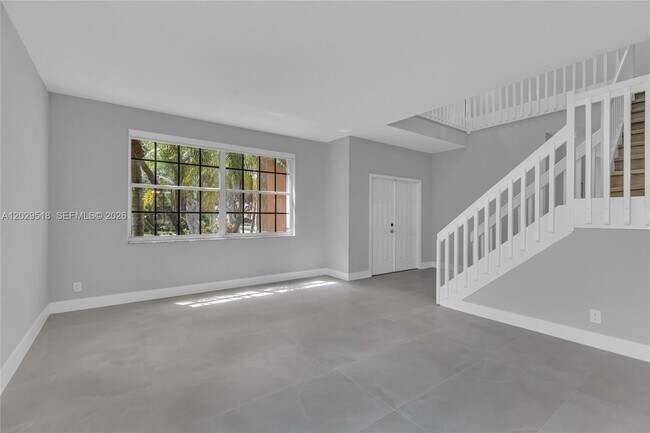 Building Photo - 1140 Cedar Falls Dr
