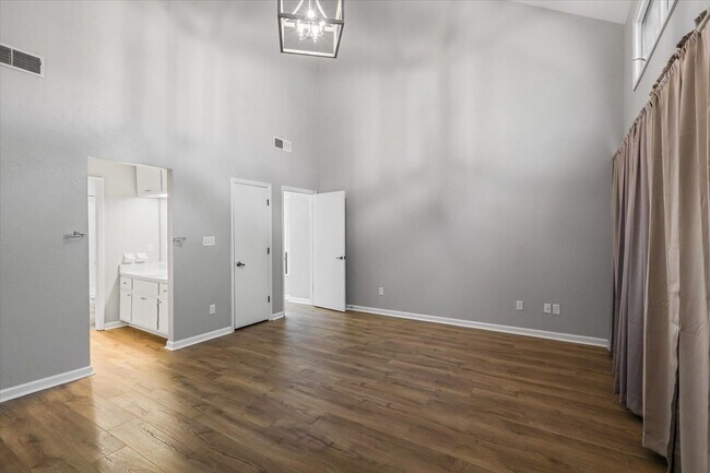 Building Photo - 3108 Ironwood Dr