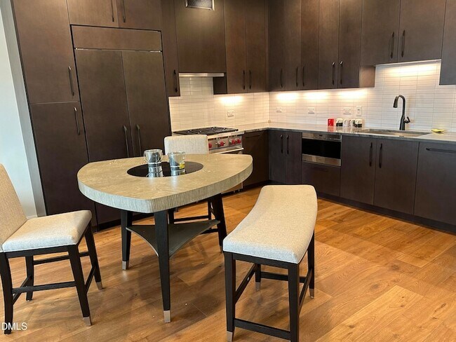 Building Photo - 115 Morris St