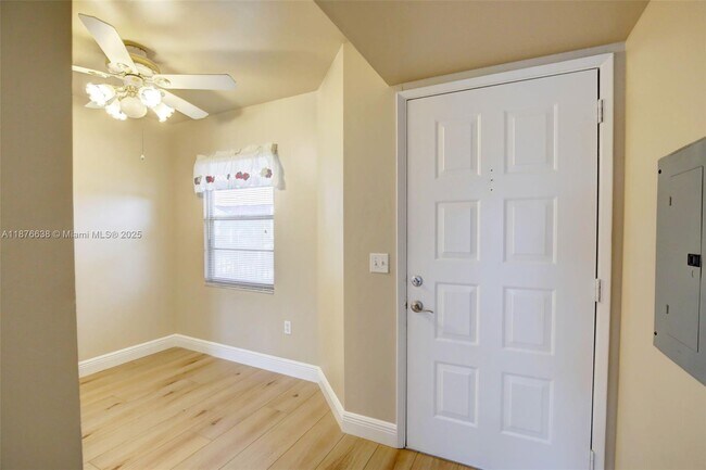 Building Photo - 1500 SW 131st Way