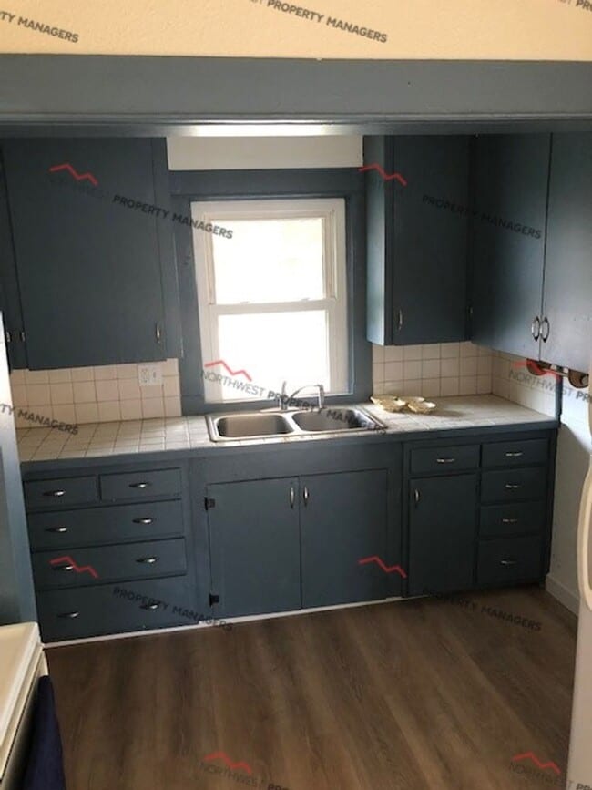 Building Photo - STATUS: *AVAILABLE* | R93I | $1495