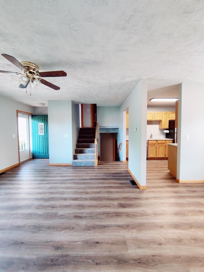 Building Photo - 1362 Grace Cir