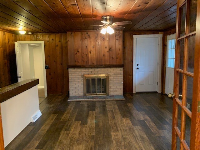 2nd Living / Dining Room - 204 Juniper St