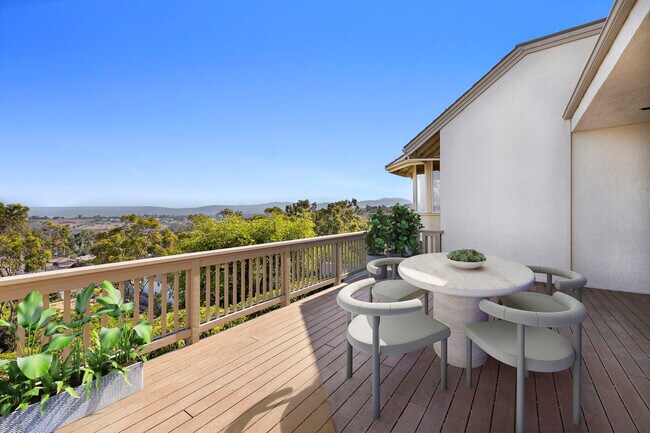 Building Photo - 31 Saint Tropez
