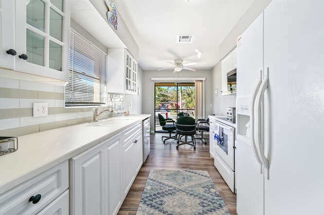 Building Photo - 253 2nd Ave