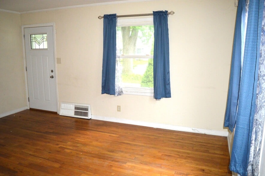 Building Photo - 2506 Myrtle St