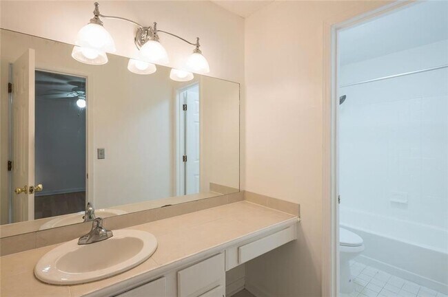 Building Photo - 9070 Cobbler Ct