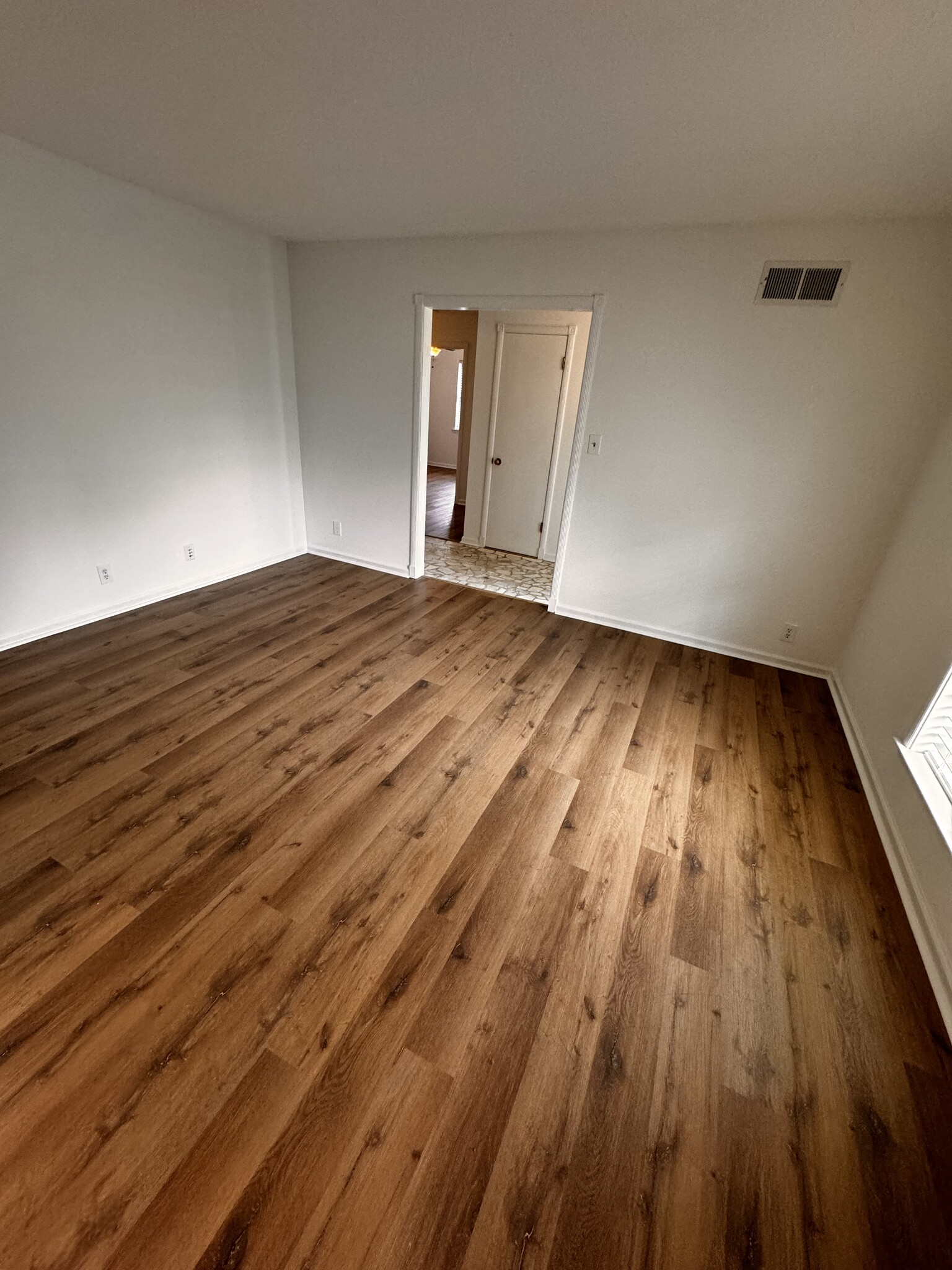 Building Photo - 5427 Shirlington Ave