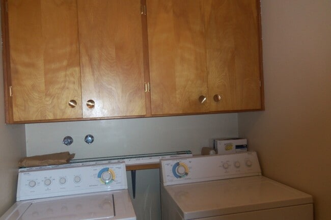 Building Photo - Charming home edge of Corvallis, close to Philomath!!