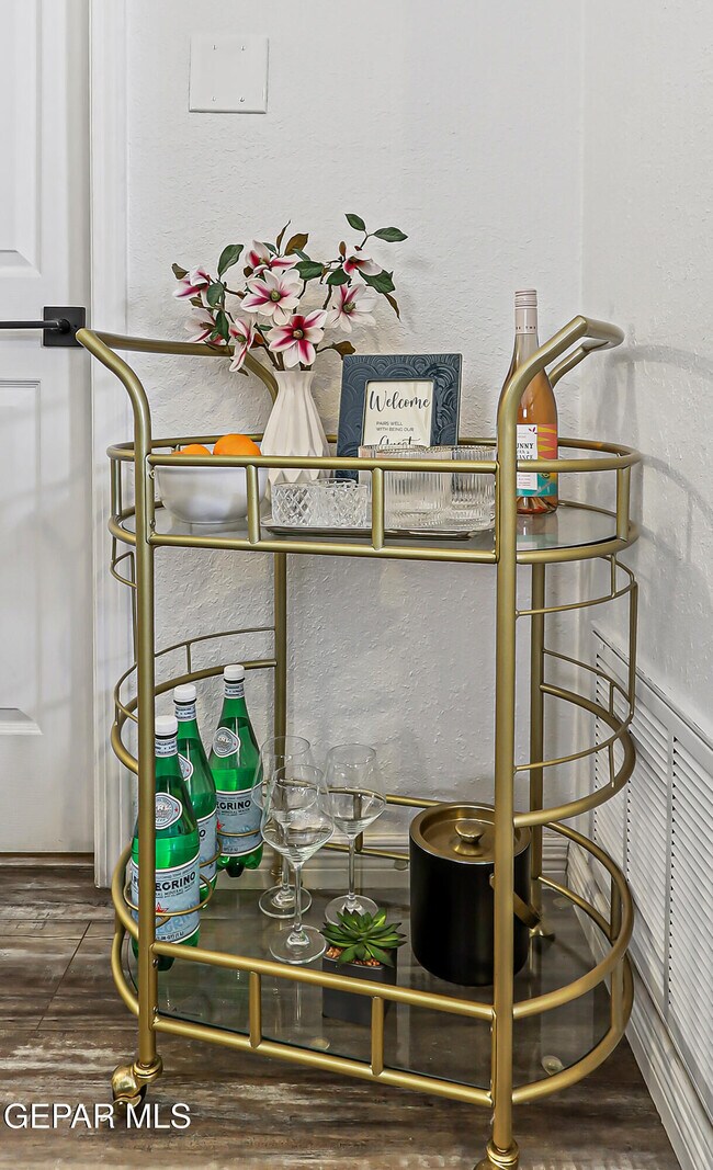 Building Photo - 12120 Desert Quail Ave