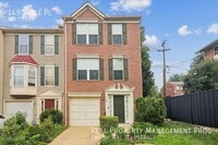 Building Photo - 149 Ingle Pl