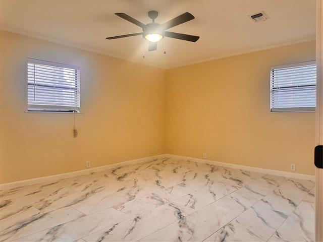 Building Photo - 914 W Hunt St