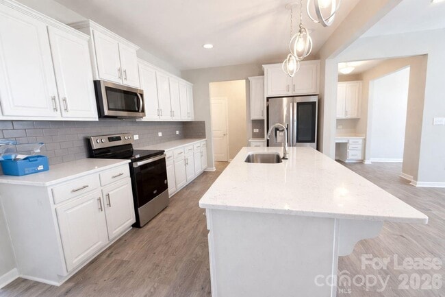 Building Photo - 11154 Woodland Crk Wy