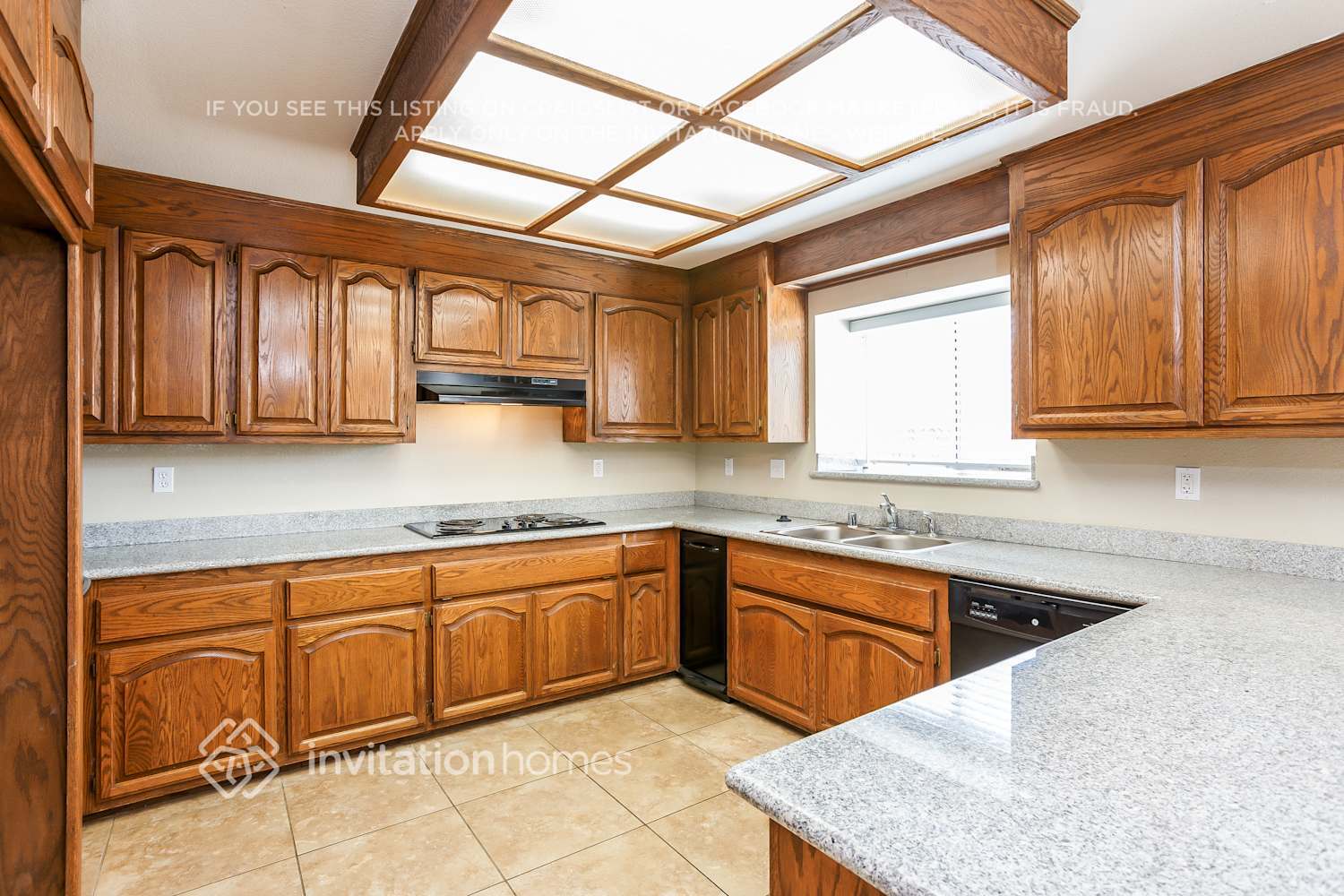 Building Photo - 880 Fieldstone Ct