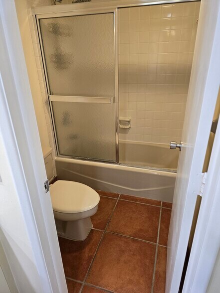 Building Photo - 933 Cypress Grove Dr