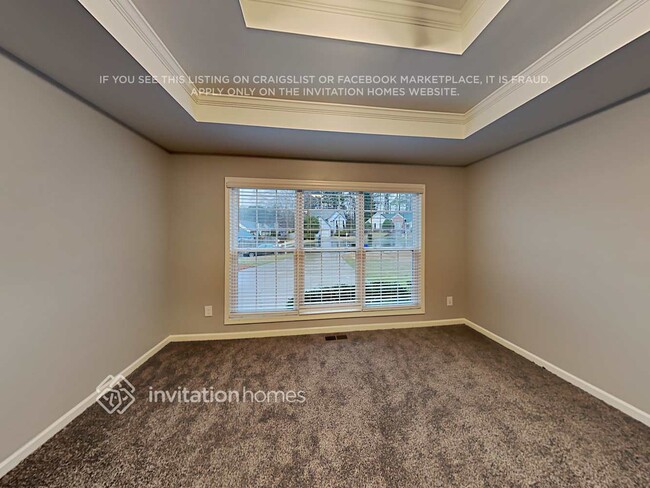 Building Photo - 844 Whitehaven Ln