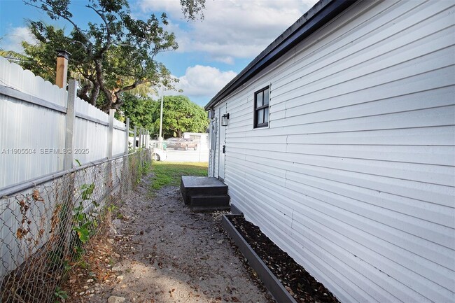 Building Photo - 1934 NW 92nd St