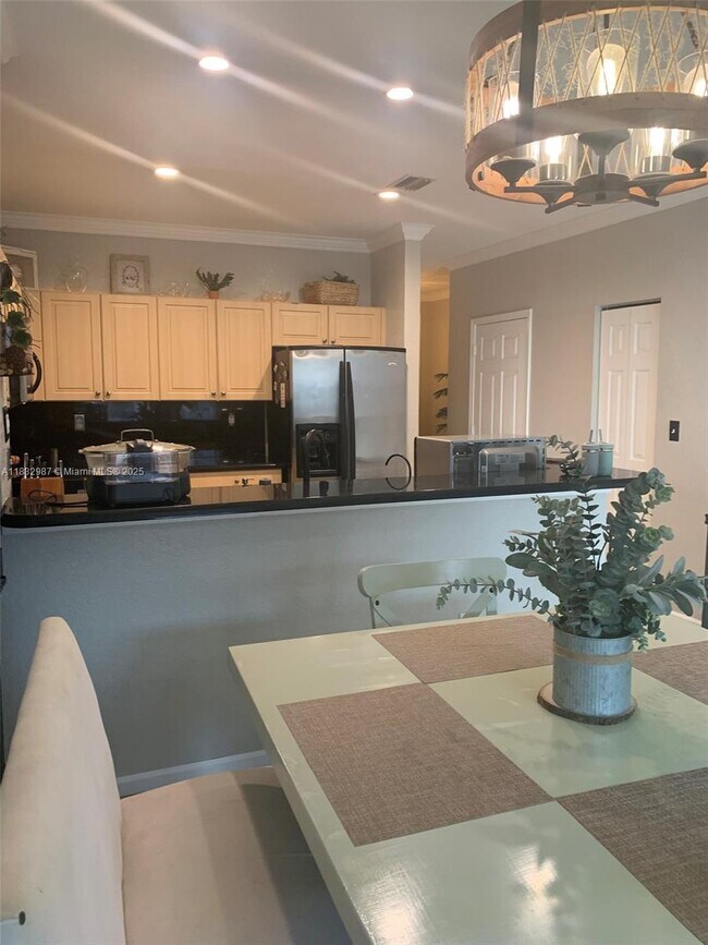Building Photo - 6331 Landings Terrace