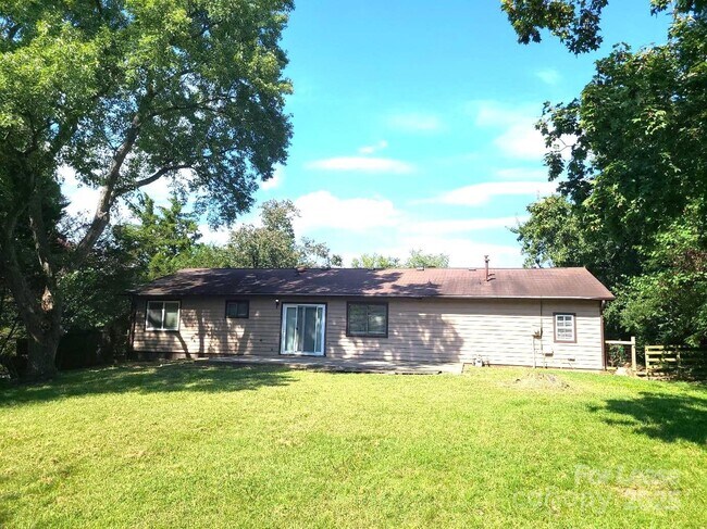 Building Photo - 11026 Vista Haven Dr