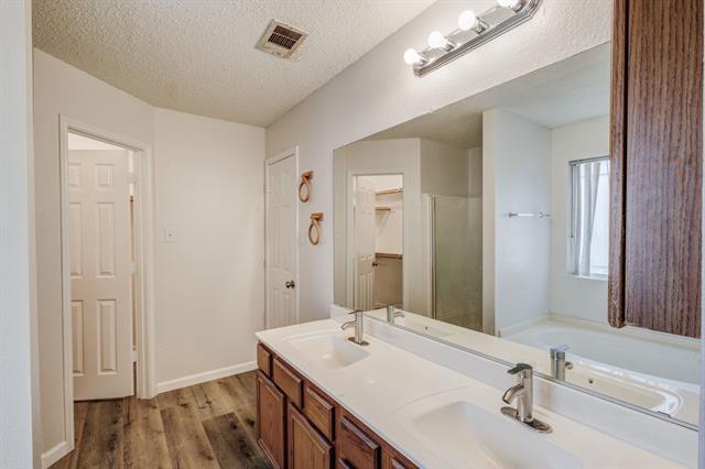 Building Photo - 7133 Amber Dr