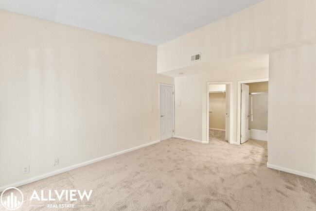 Building Photo - Stunning Dual Master Condo Available NOW i...