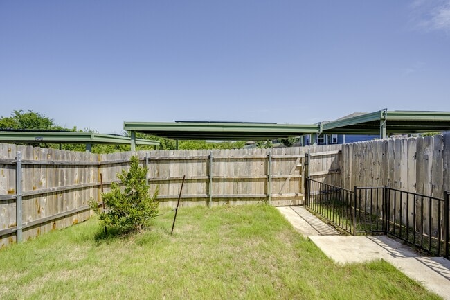 Building Photo - 9706 Whisper Willow Blvd