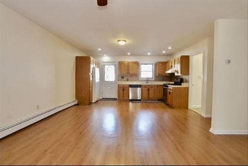 Building Photo - 136 Essex St