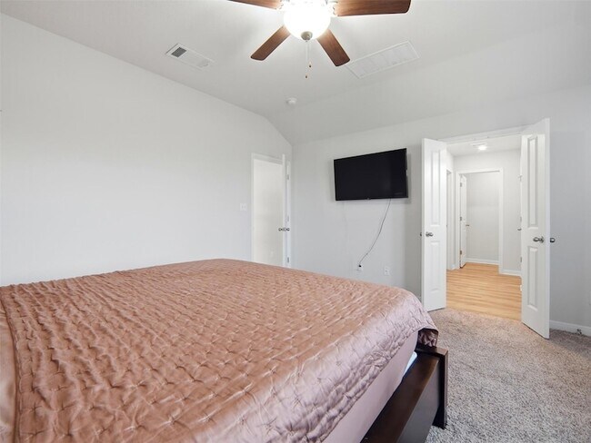 Building Photo - 135 Mason Hl Ln