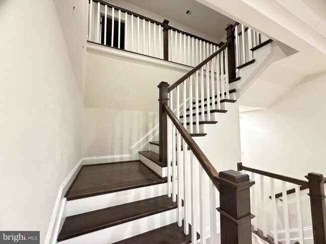 Building Photo - 3516 Timber Green Dr