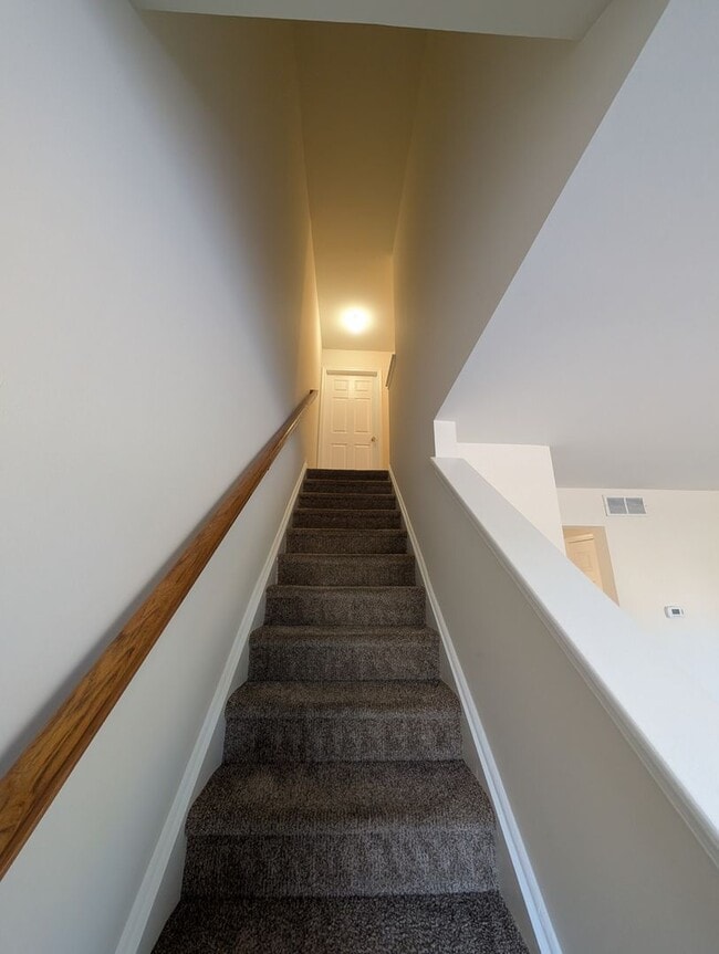 Building Photo - 322 Caribou Ln