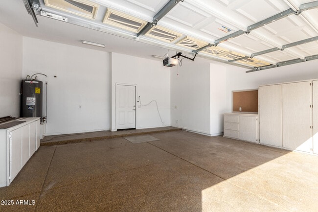 Building Photo - 7002 E Exmoor Dr