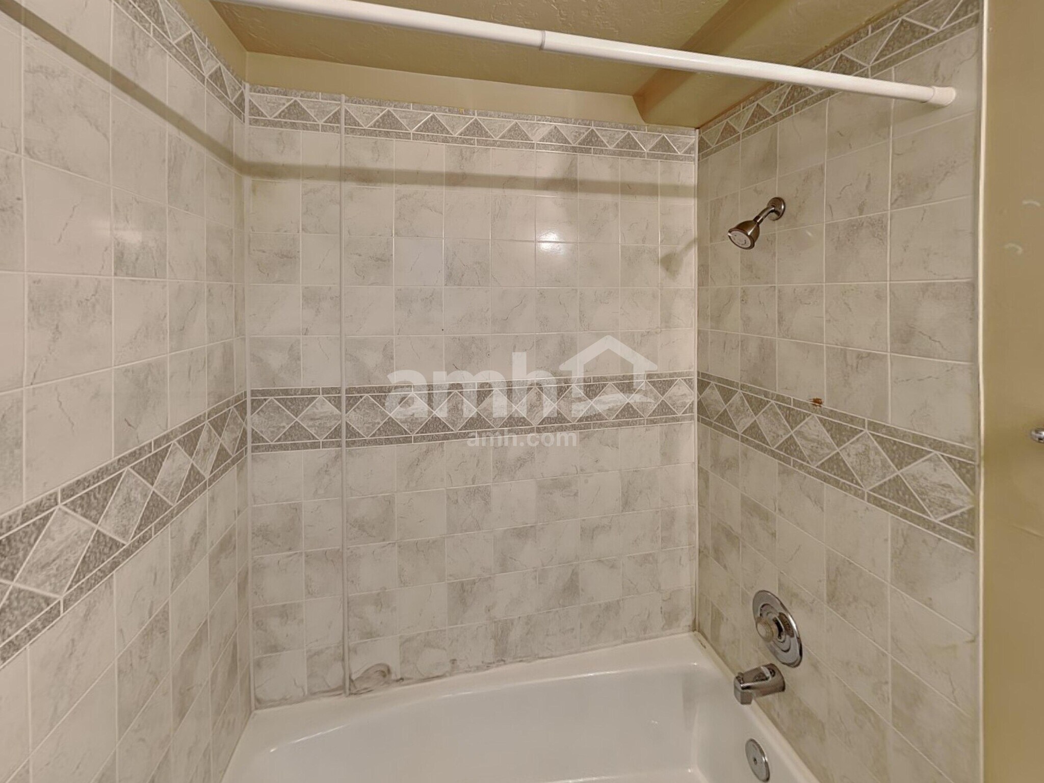 Building Photo - 2841 W 4200 S