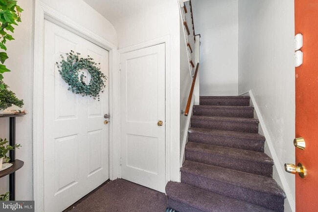 Building Photo - 1115 E Upsal St