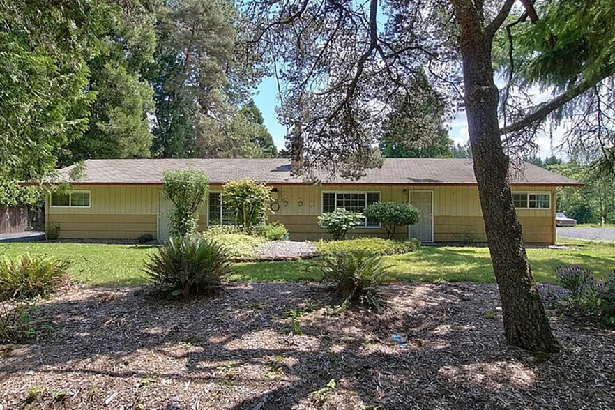 Building Photo - 720 NE 69th Ave