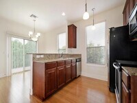 Building Photo - 13420 Lyndhurst St