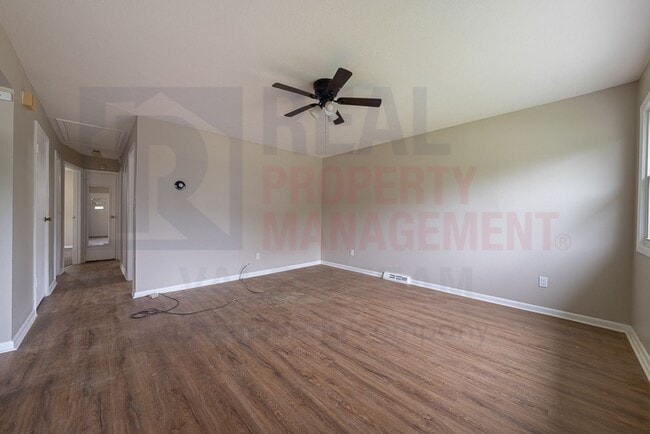 Building Photo - 1522 E 172nd St