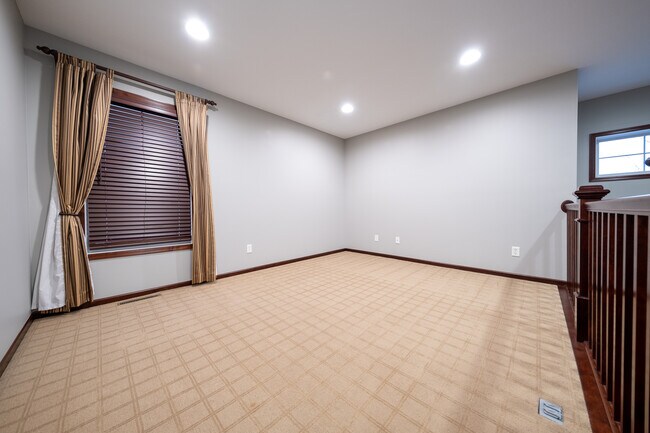 Building Photo - 15497 Junegrass Ln